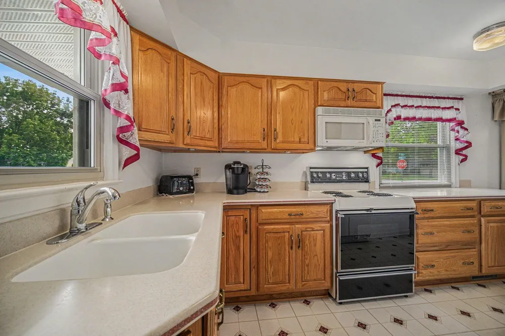 457 Everett Street Milan, MI 48160