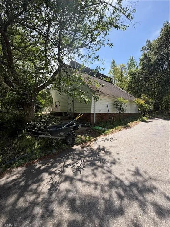 11538 Nc Highway 87 Eden, NC 27288