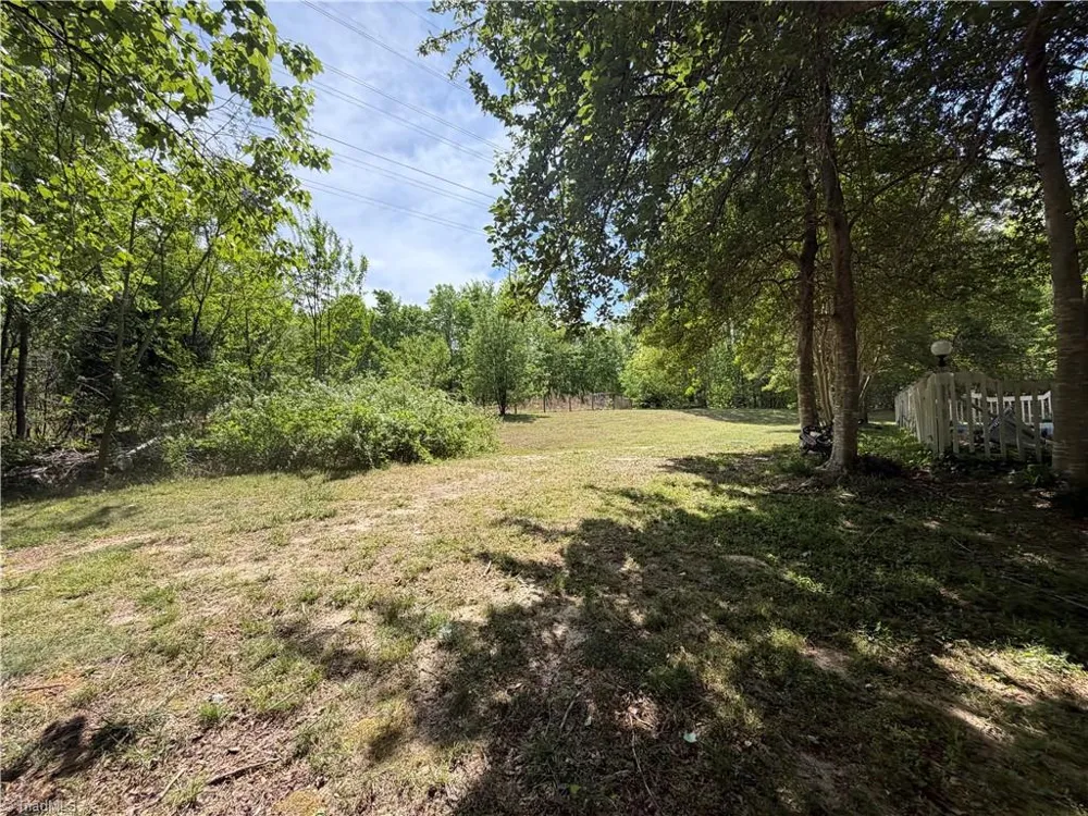 11538 Nc Highway 87 Eden, NC 27288