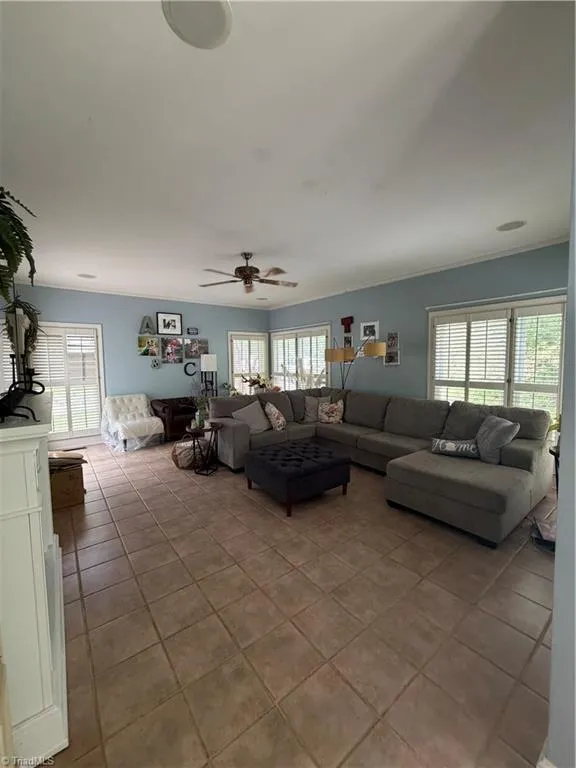 11538 Nc Highway 87 Eden, NC 27288
