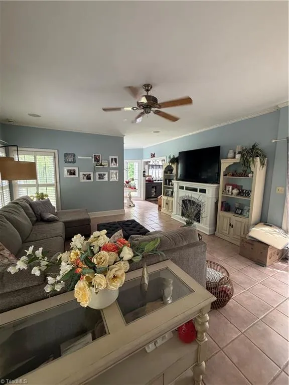 11538 Nc Highway 87 Eden, NC 27288
