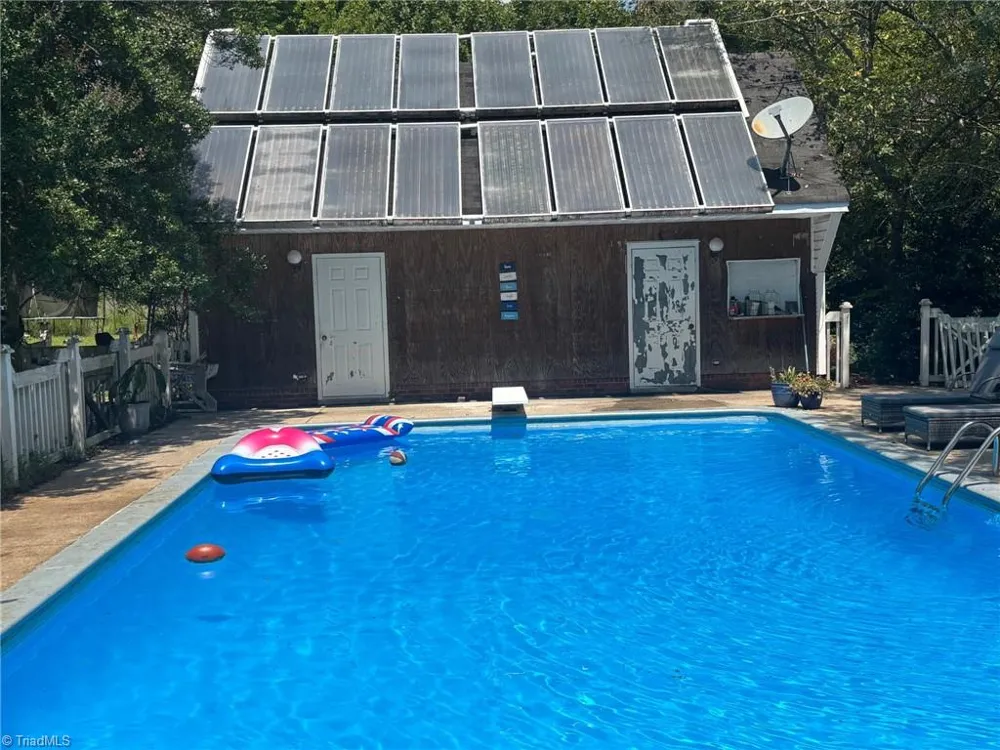 11538 Nc Highway 87 Eden, NC 27288