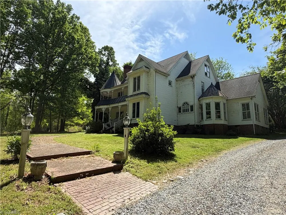 11538 Nc Highway 87 Eden, NC 27288