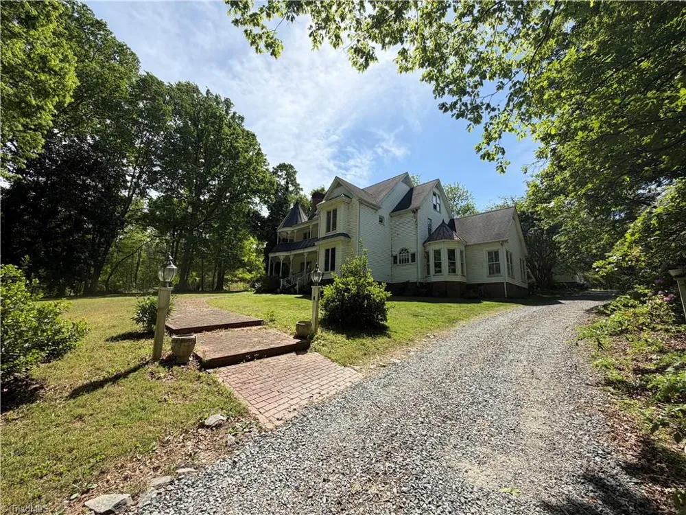 11538 Nc Highway 87 Eden, NC 27288
