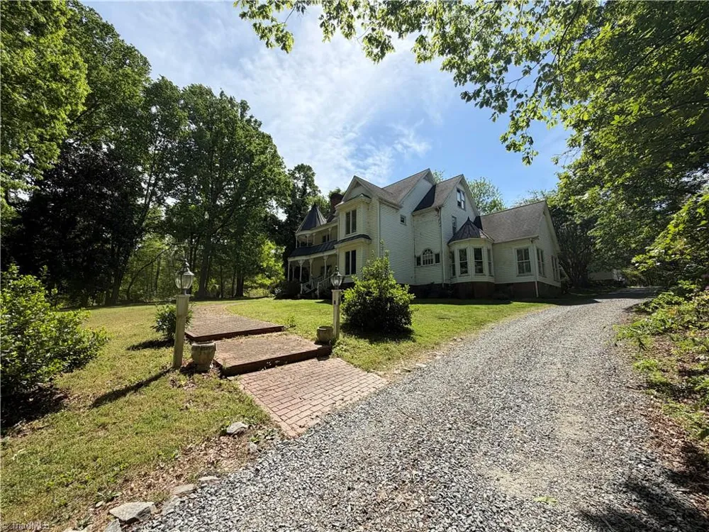 11538 Nc Highway 87 Eden, NC 27288
