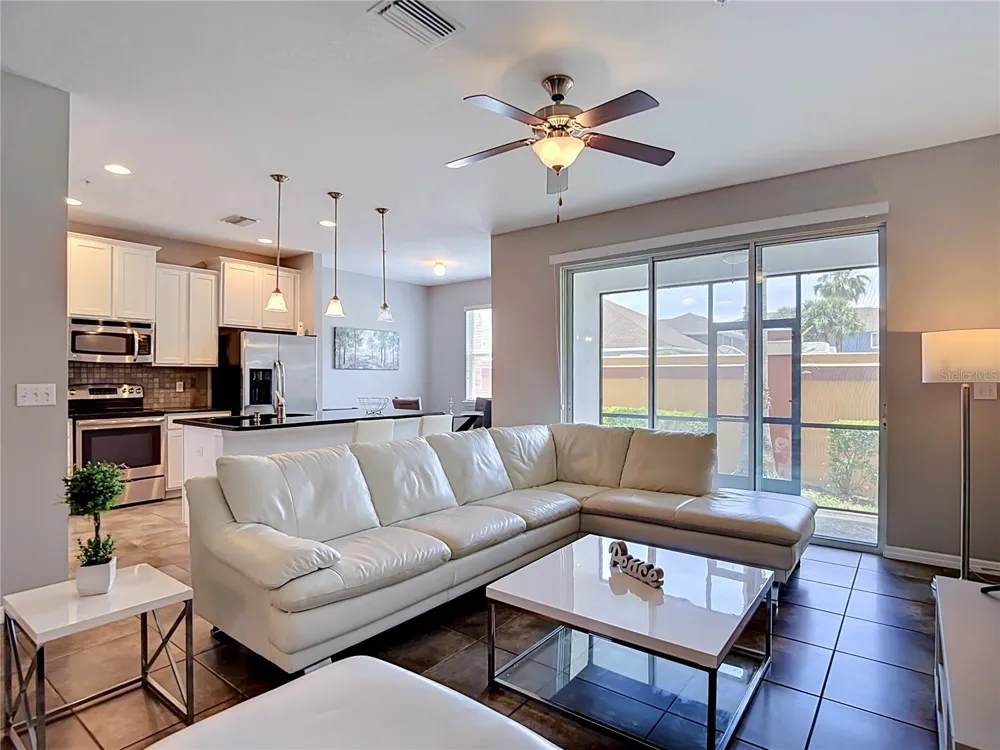 8615 ANDALUCIA FIELD DRIVE Tampa, FL 33637