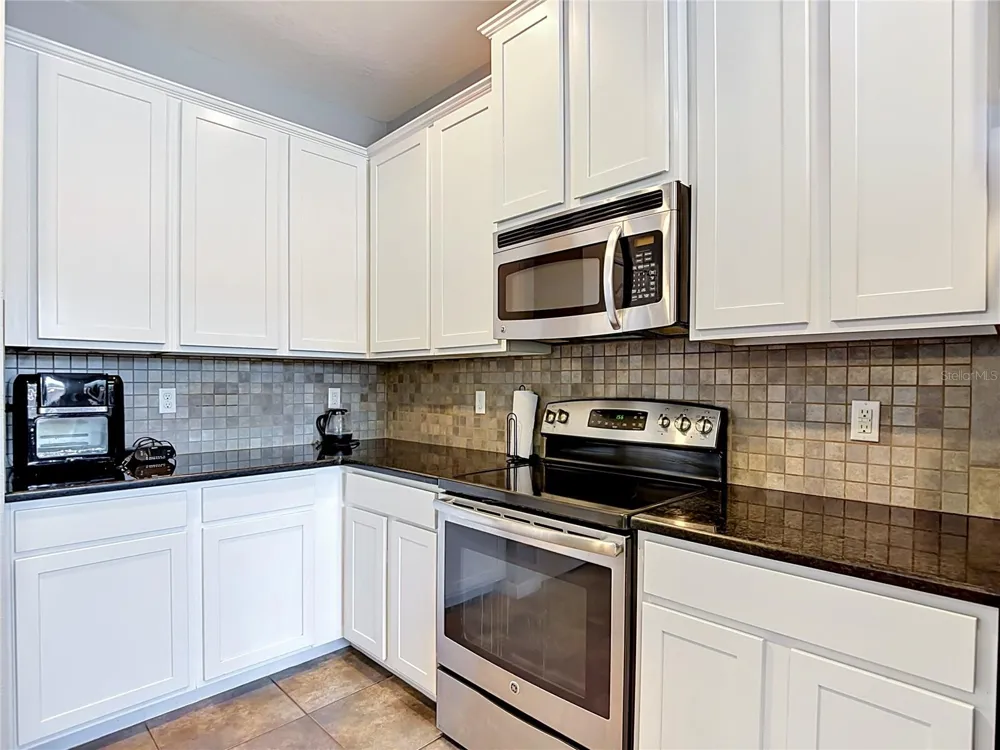 8615 ANDALUCIA FIELD DRIVE Tampa, FL 33637