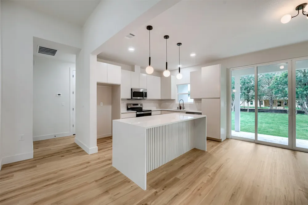 137 E Pauwela Lane Bastrop, TX 78602