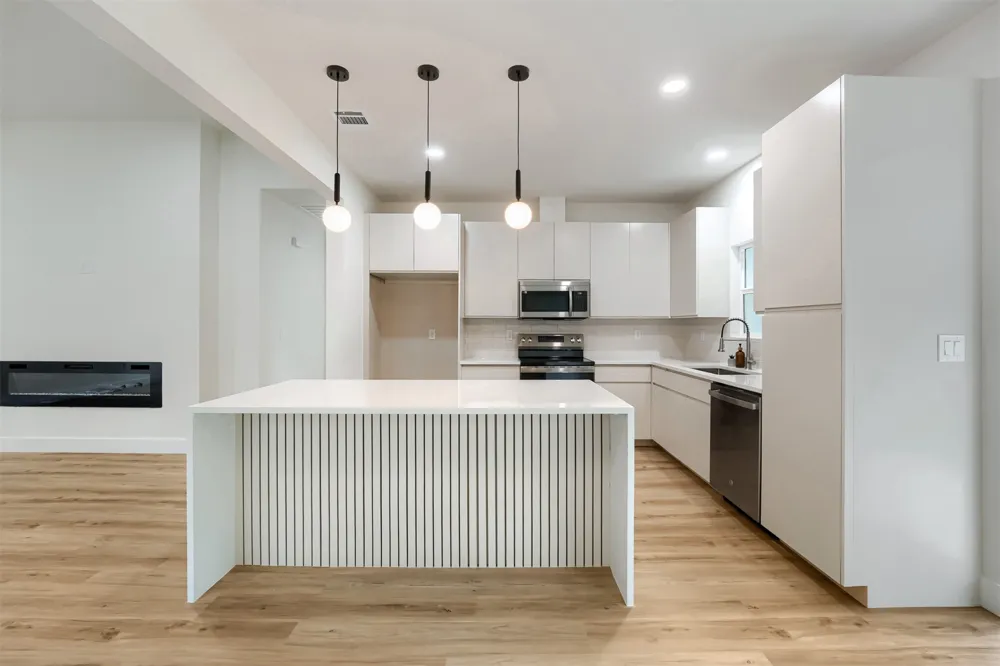 137 E Pauwela Lane Bastrop, TX 78602