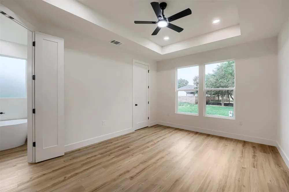 137 E Pauwela Lane Bastrop, TX 78602