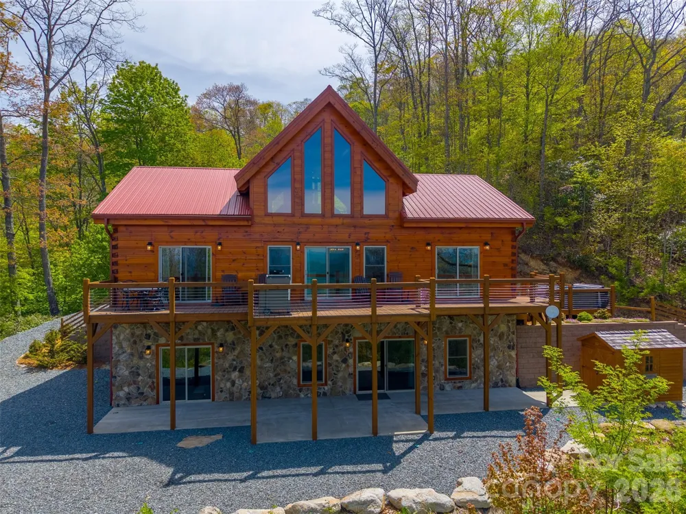716 Equestrian Drive Bryson City, NC 28713
