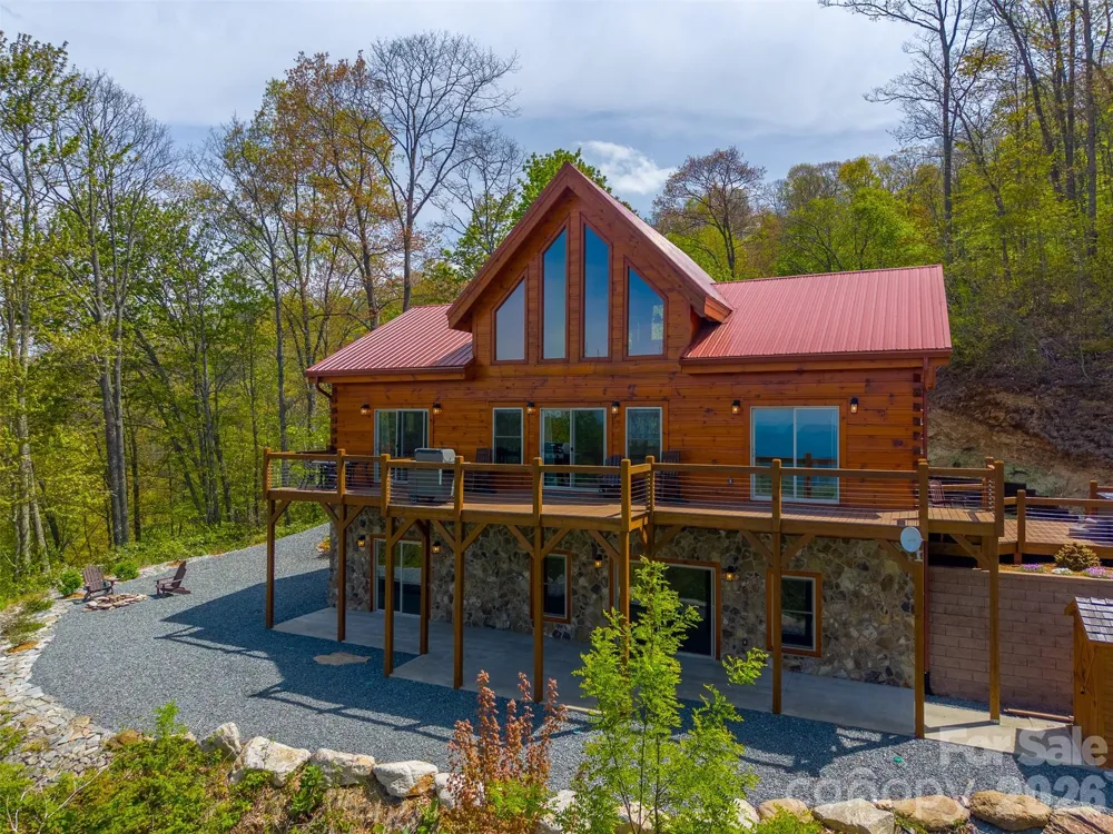 716 Equestrian Drive Bryson City, NC 28713