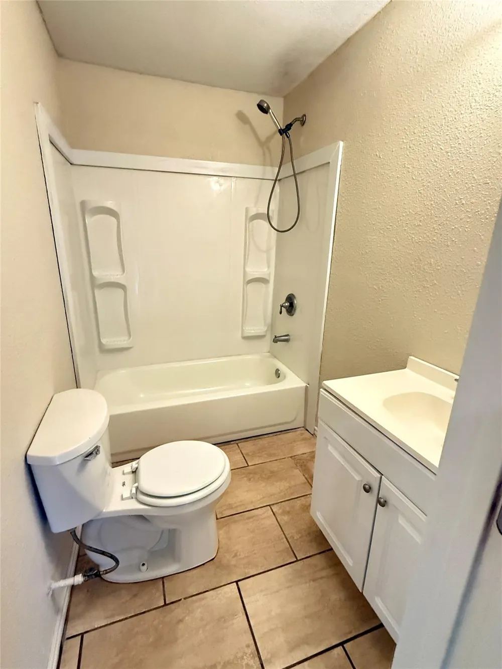 17433 Cr-945 Brazoria, TX 77422