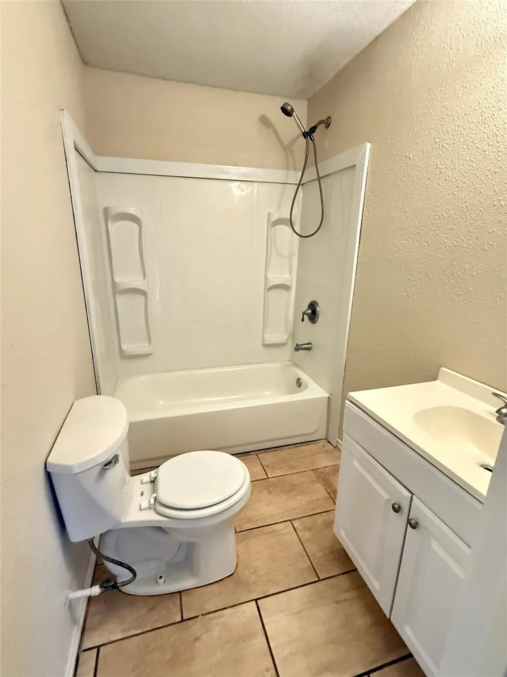 17433 Cr-945 Brazoria, TX 77422