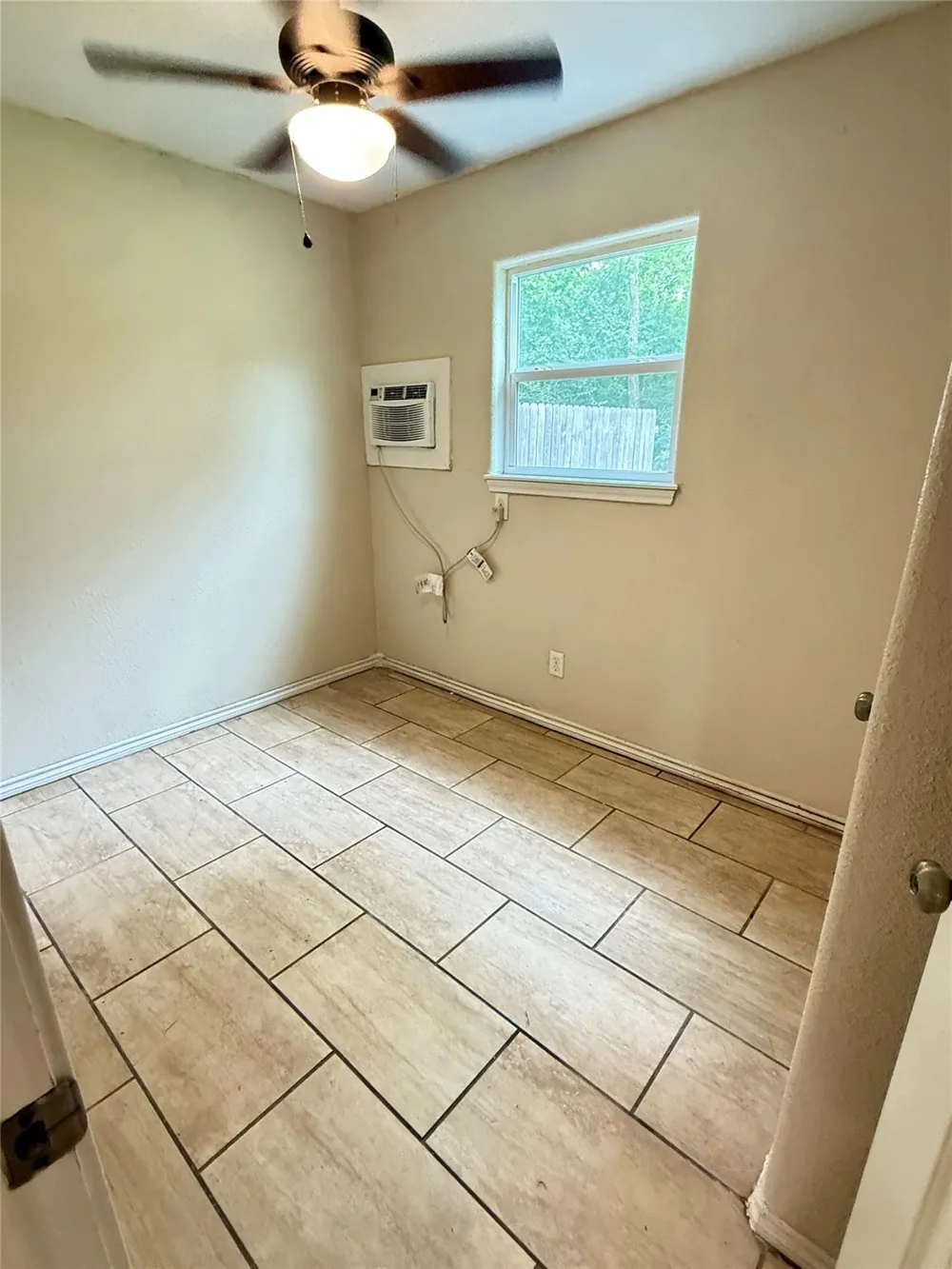 17433 Cr-945 Brazoria, TX 77422
