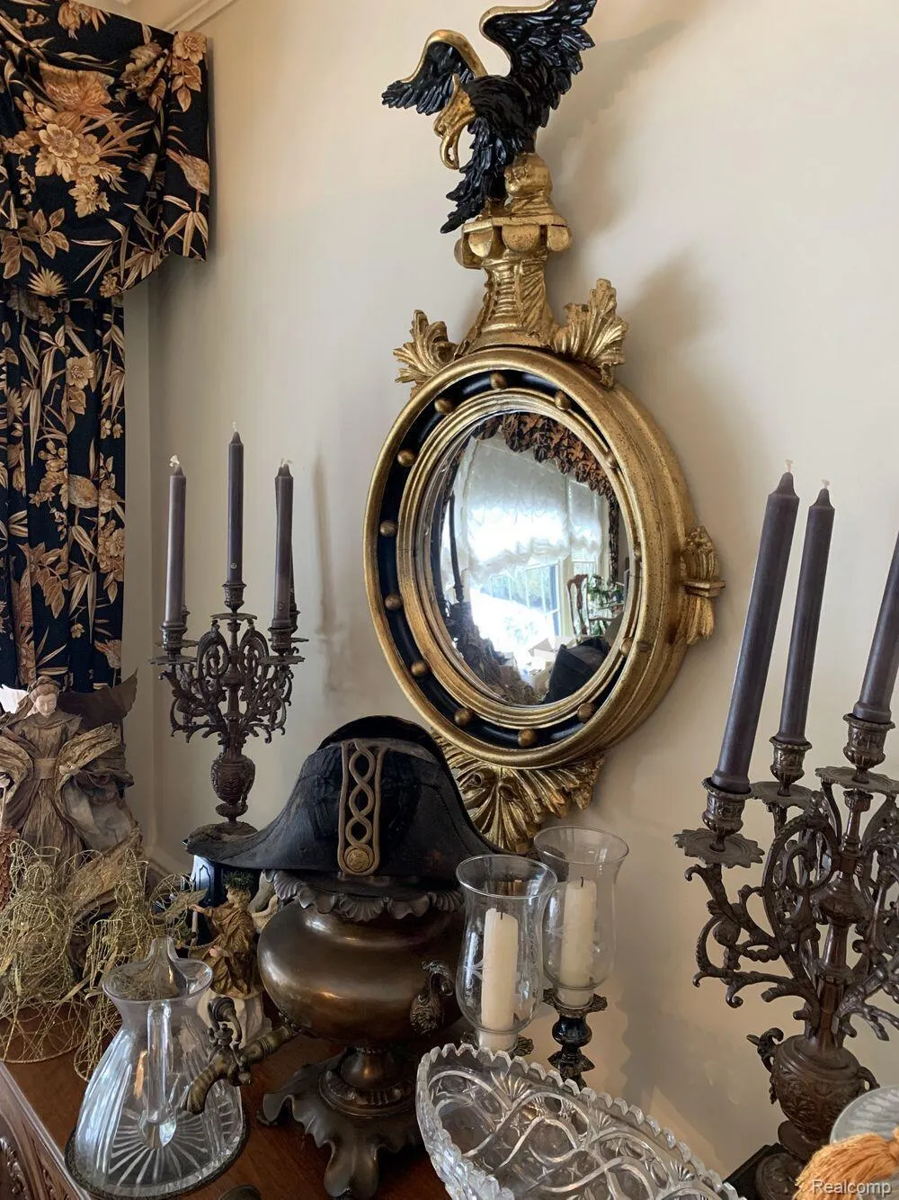 491 Colonial Road Grosse Pointe Woods City, MI 48236