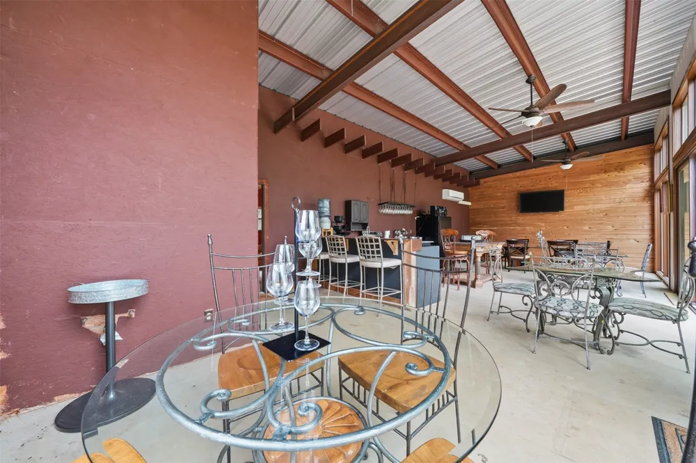 169 Ann Powell Road Smithville, TX 78957