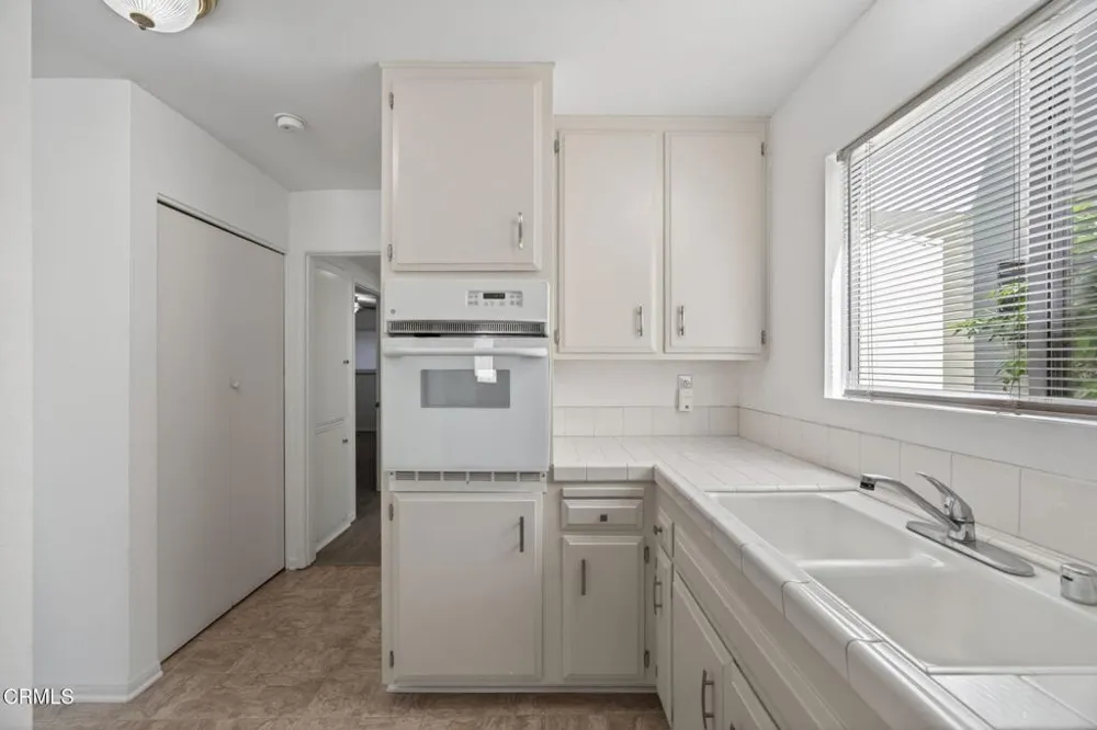 1335 Edgewood Way Oxnard, CA 93030