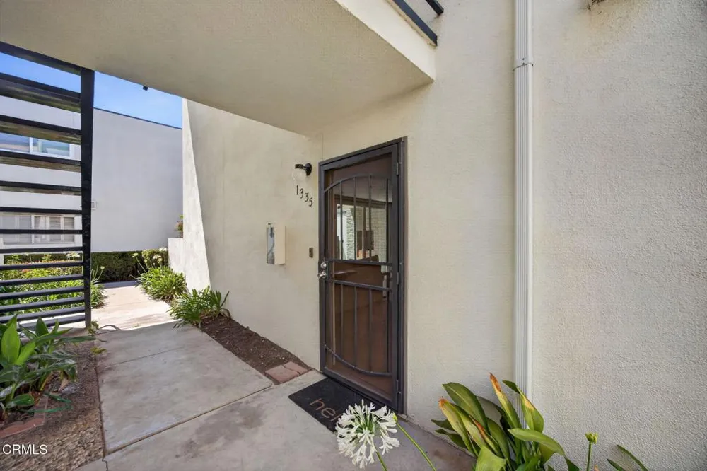 1335 Edgewood Way Oxnard, CA 93030
