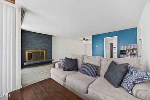 1335 Edgewood Way