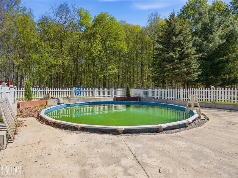 7932 Kilgore Road Greenwood Township, MI 48006