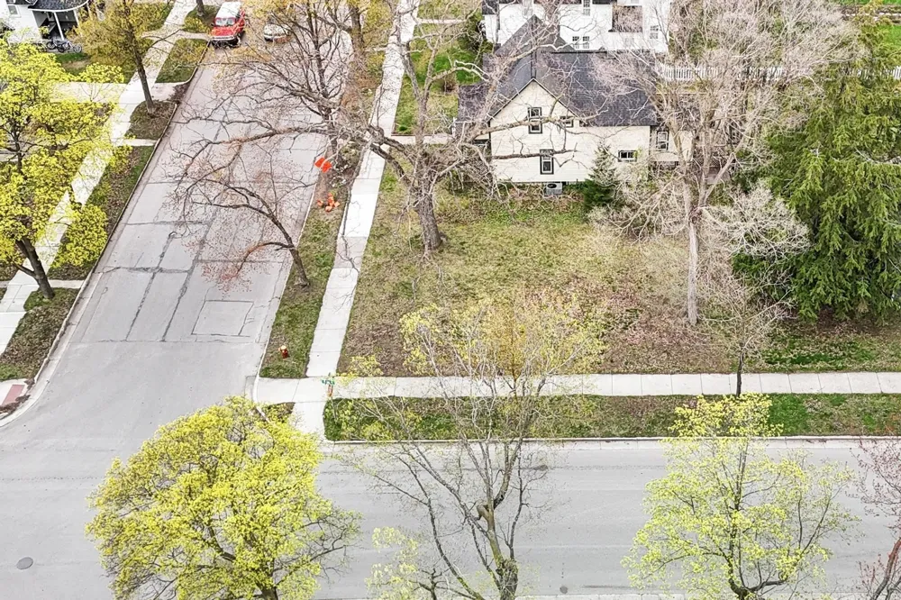 302 W Tenth Street Traverse City City, MI 49684