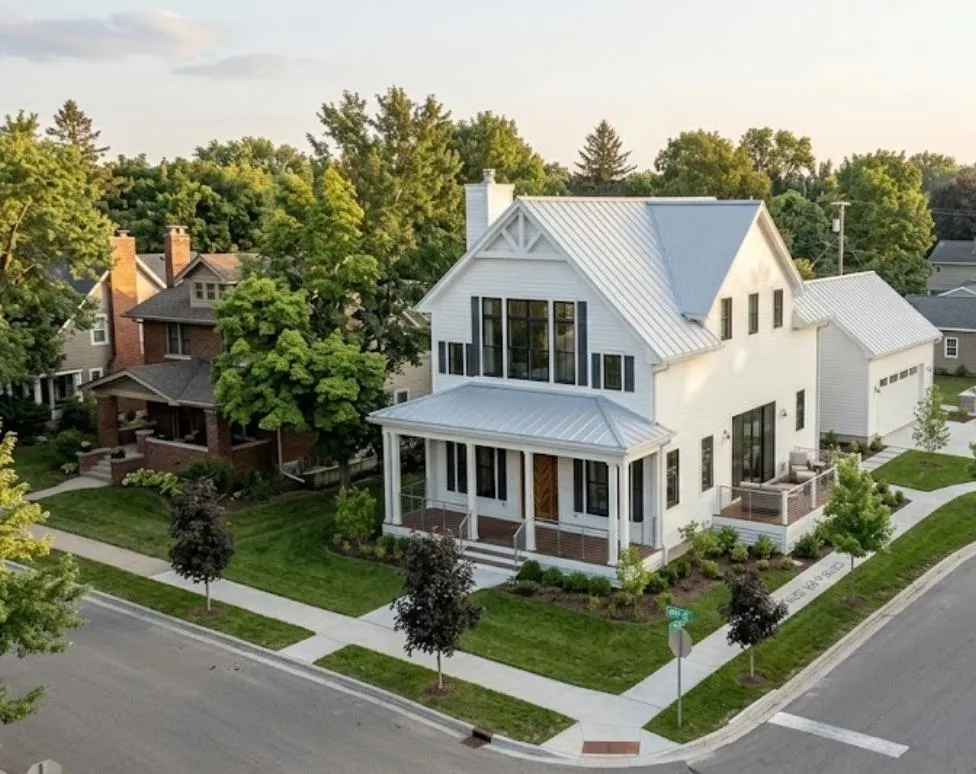 302 W Tenth Street Traverse City City, MI 49684