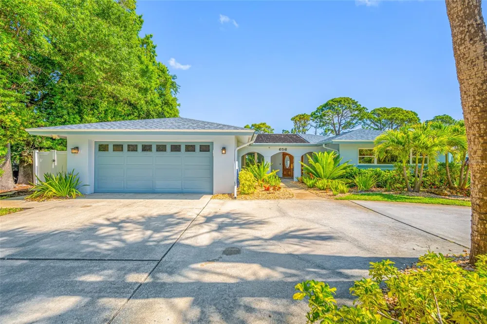 656 MEHLENBACHER ROAD Belleair, FL 33756