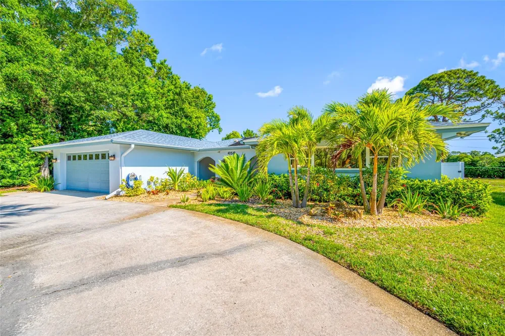 656 MEHLENBACHER ROAD Belleair, FL 33756