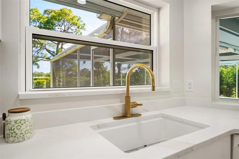 656 MEHLENBACHER ROAD Belleair, FL 33756