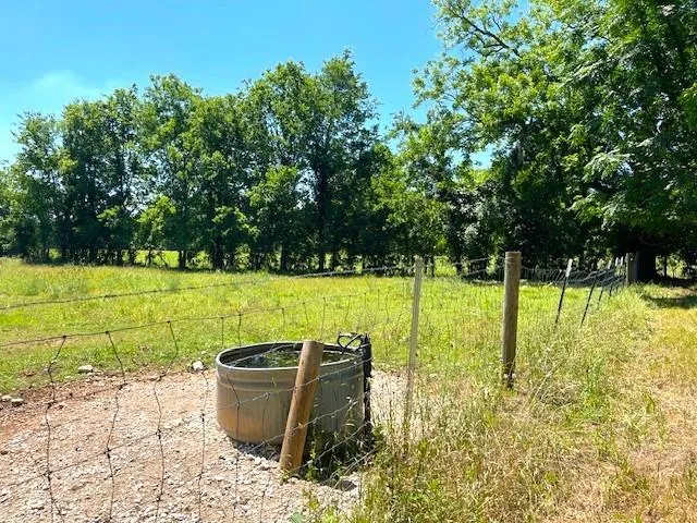 2125 Peach Ridge Road Brookshire, TX 77423
