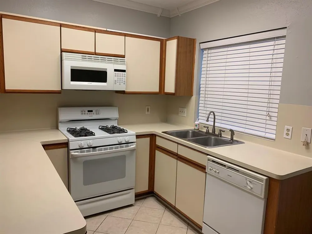 2910 Grants Lake Boulevard #1304 Sugar Land, TX 77479