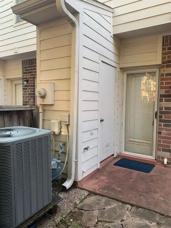 2910 Grants Lake Boulevard #1304 Sugar Land, TX 77479