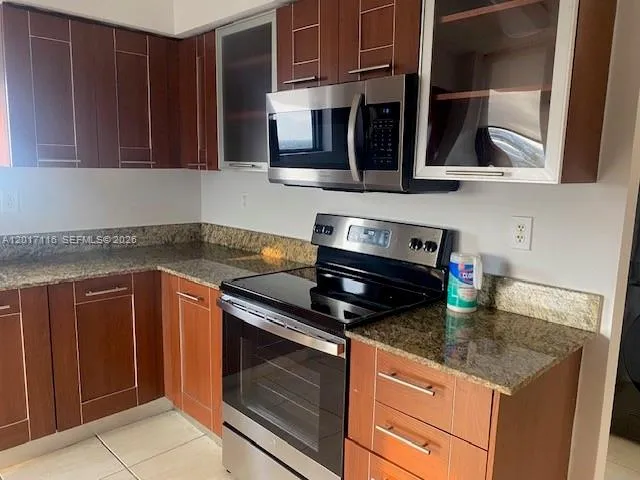 3300 NE 191st St #1906 Aventura, FL 33180