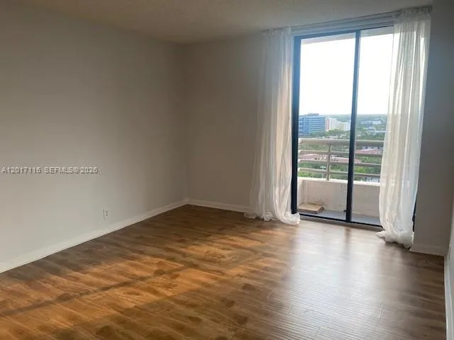 3300 NE 191st St #1906 Aventura, FL 33180