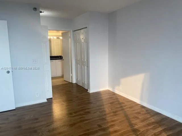 3300 NE 191st St #1906 Aventura, FL 33180