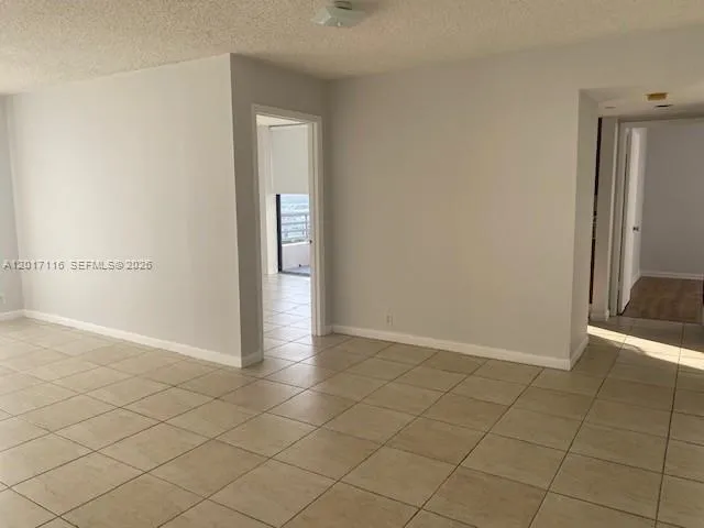 3300 NE 191st St #1906 Aventura, FL 33180