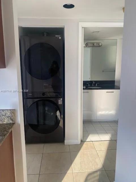 3300 NE 191st St #1906 Aventura, FL 33180