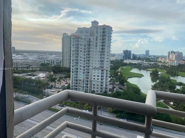 3300 NE 191st St #1906 Aventura, FL 33180