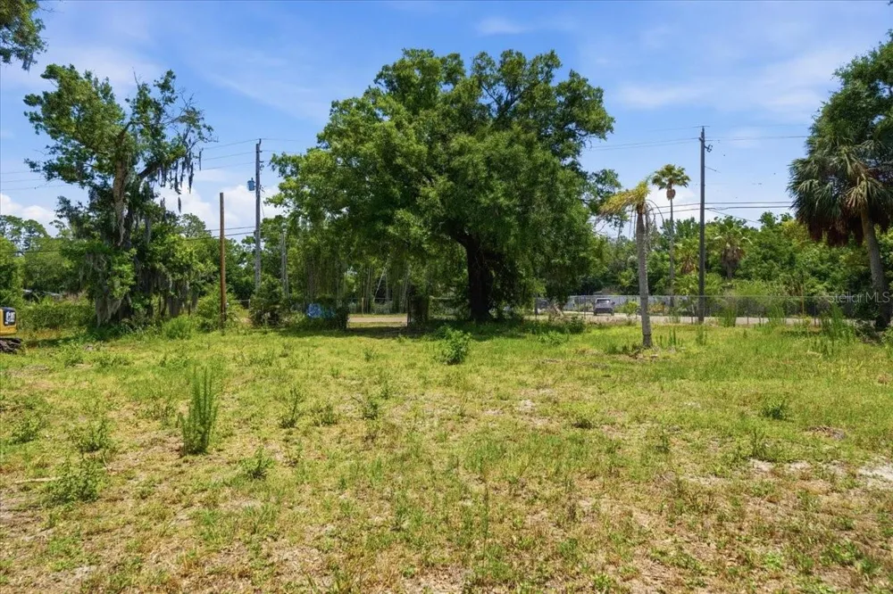 8901 S MOBLEY ROAD Tampa, FL 33626