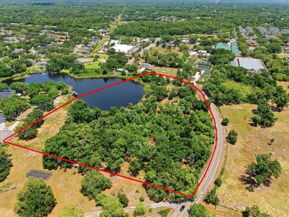 8901 S MOBLEY ROAD Tampa, FL 33626