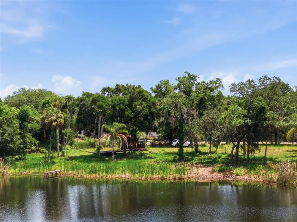 8901 S MOBLEY ROAD Tampa, FL 33626