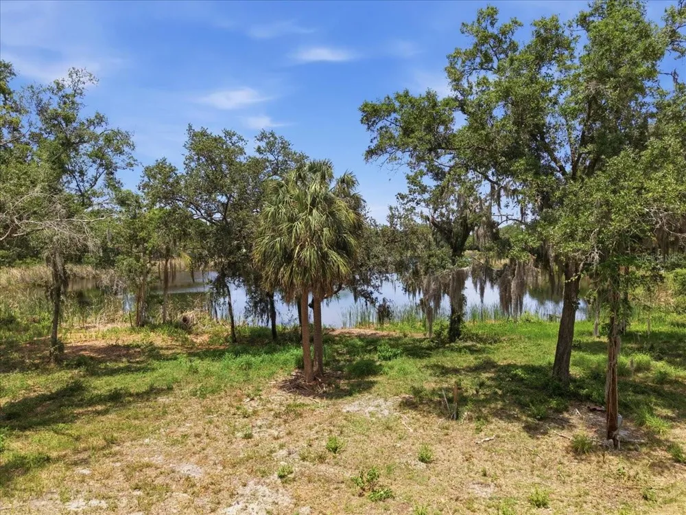 8901 S MOBLEY ROAD Tampa, FL 33626