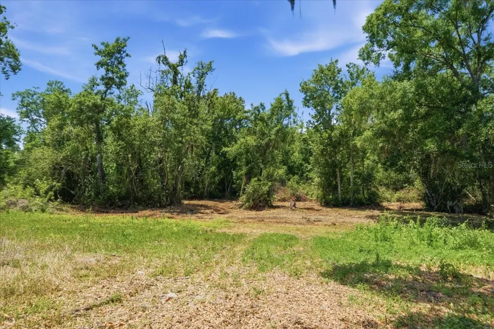 8901 S MOBLEY ROAD Tampa, FL 33626