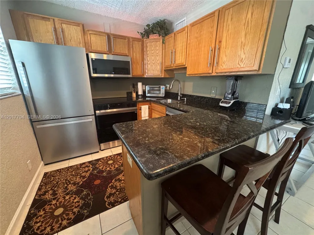 2660 NE 8th Ave #215 Wilton Manors, FL 33334