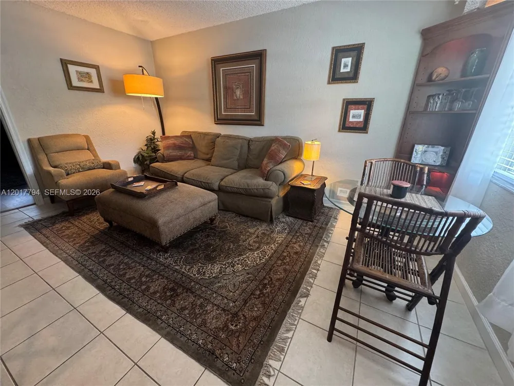 2660 NE 8th Ave #215 Wilton Manors, FL 33334