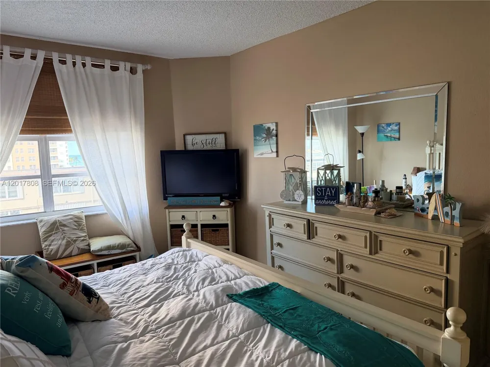 1950 S Ocean Dr #4B Hallandale Beach, FL 33009