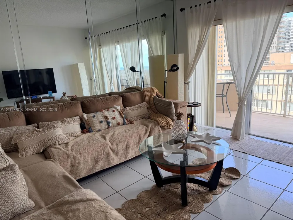 1950 S Ocean Dr #4B Hallandale Beach, FL 33009