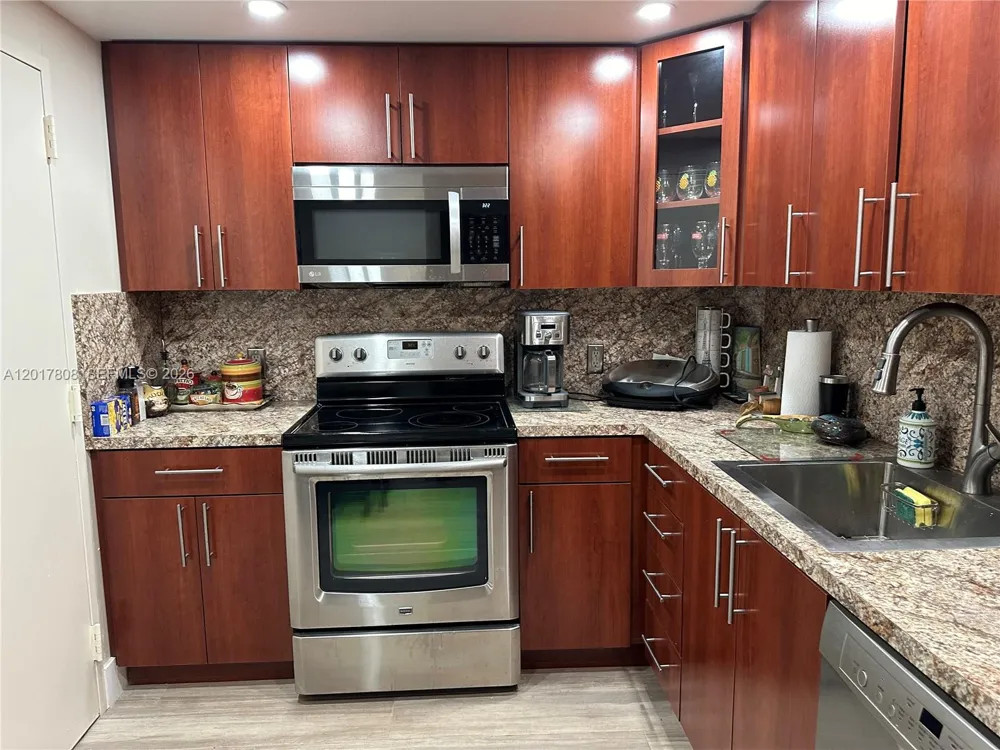 1950 S Ocean Dr #4B Hallandale Beach, FL 33009