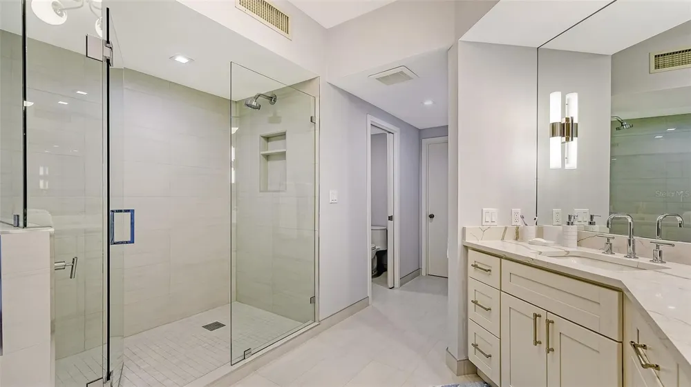 3060 GRAND BAY BOULEVARD #172 Longboat Key, FL 34228